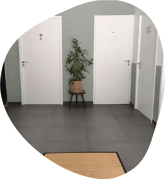 Entrée du cabinet de psychothérapie de Marie-Pierre Brunet situé à Caluire-et-Cuire.